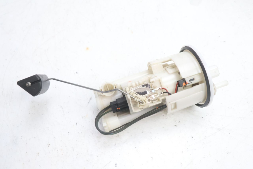 photo de POMPE A ESSENCE YAMAHA TDM ABS 900 (2002 - 2014) - Vue principale