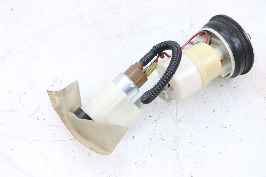 photo de POMPE A ESSENCE PIAGGIO VESPA GTS SUPER IE 125 (2009 - 2016) - Zoom état d’usage