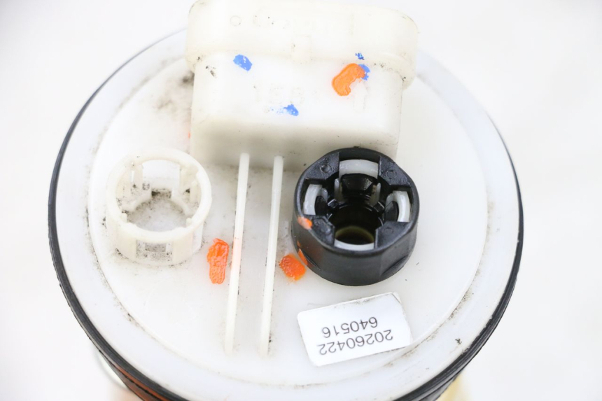 photo de POMPE A ESSENCE PIAGGIO VESPA GTS SUPER IE 125 (2009 - 2016) - Gros plan technique