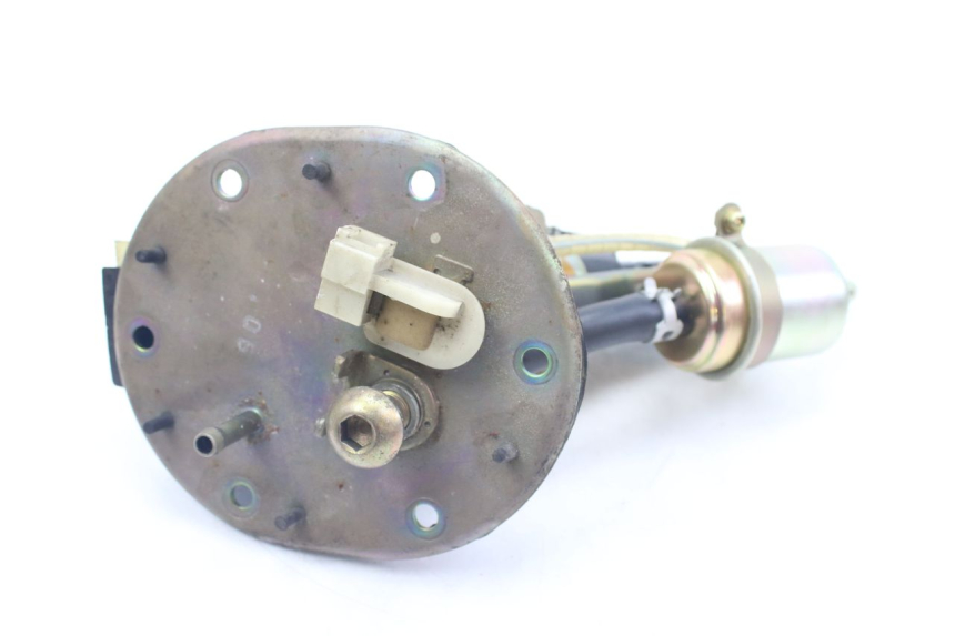 photo de POMPE A ESSENCE HONDA VFR FI RC46 800 (1998 - 2001) - Autre angle de vue