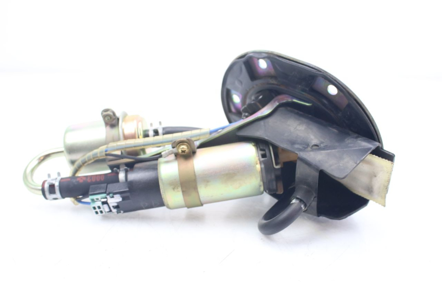 photo de POMPE A ESSENCE HONDA VFR FI RC46 800 (1998 - 2001) - Points de fixation