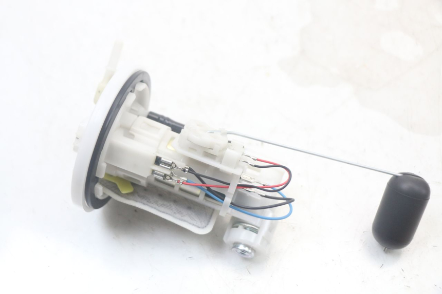 photo de POMPE A ESSENCE YAMAHA XMAX X-MAX ABS 125 (2017 - 2020)