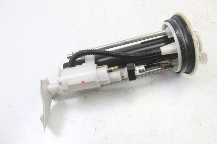 photo de POMPE A ESSENCE YAMAHA X-MAX XMAX 125 (2010 - 2014)