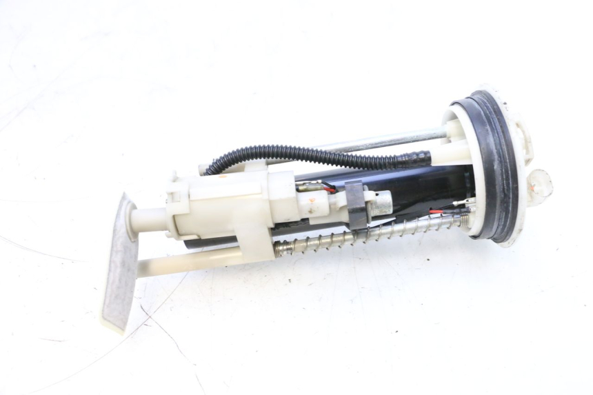 photo de POMPE A ESSENCE YAMAHA X-MAX XMAX 125 (2010 - 2013) - Vue principale