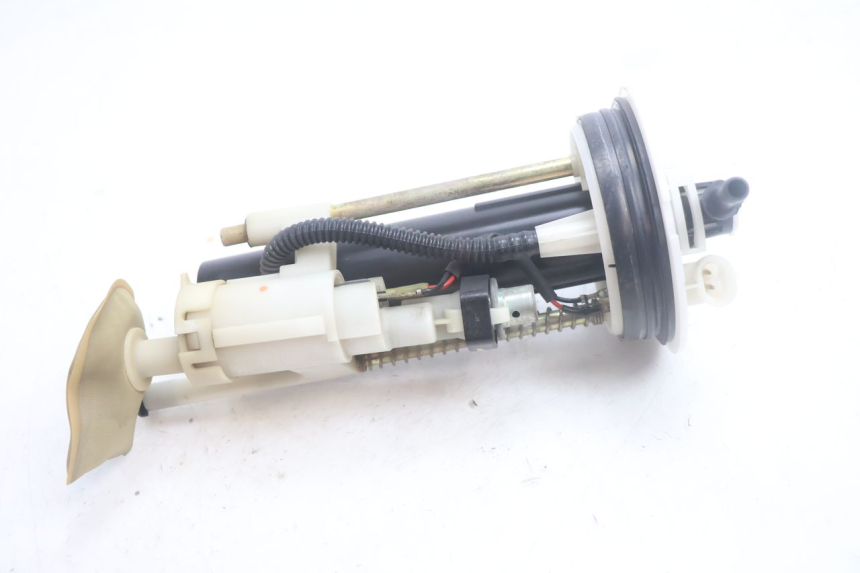 photo de POMPE A ESSENCE YAMAHA XMAX X-MAX 125 (2006 - 2009) - Autre angle de vue