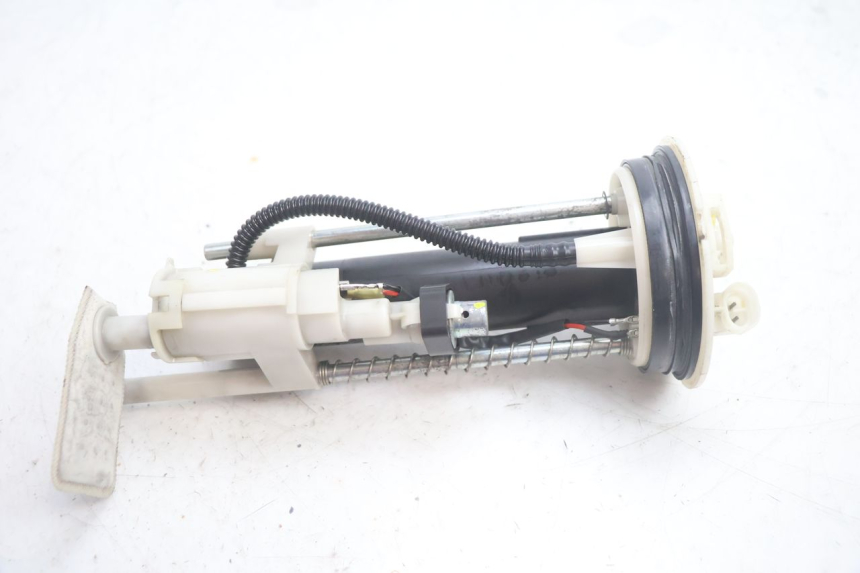 photo de POMPE A ESSENCE YAMAHA X-MAX XMAX 125 (2010 - 2013) - Vue principale