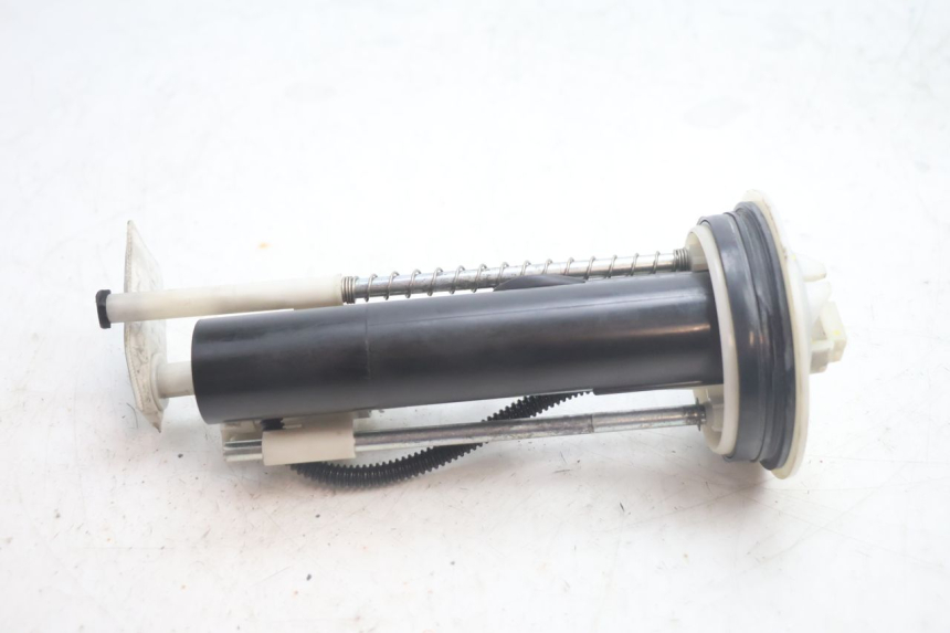 photo de POMPE A ESSENCE YAMAHA X-MAX XMAX 125 (2010 - 2013) - Zoom état d’usage