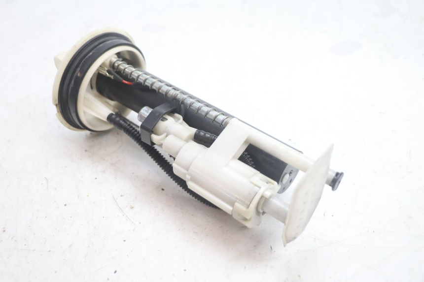photo de POMPE A ESSENCE YAMAHA X-MAX XMAX 125 (2010 - 2013) - Points de fixation