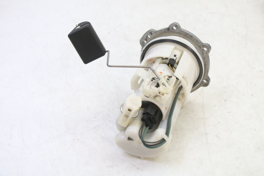 photo de POMPE A ESSENCE YAMAHA XJ6 ABS 600 (2008 - 2016)
