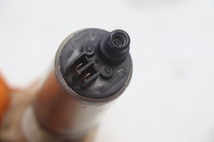 photo de POMPE A ESSENCE HONDA XLV VARADERO 125 (2007 - 2012) - Autre angle de vue