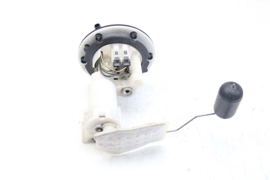photo de POMPE A ESSENCE YAMAHA HW XENTER 125 (2011 - 2017)