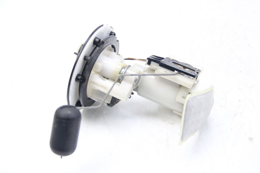 photo de POMPE A ESSENCE YAMAHA HW XENTER 125 (2011 - 2017)