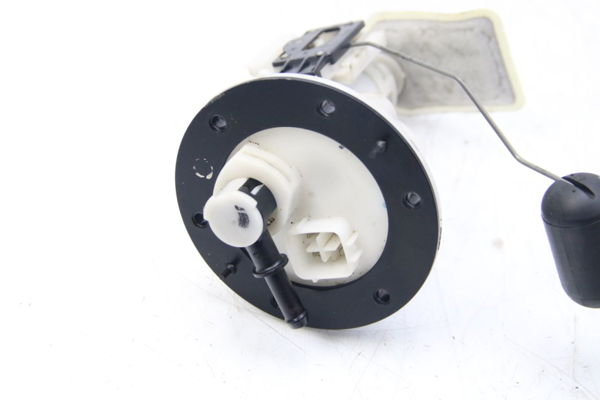 photo de POMPE A ESSENCE YAMAHA HW XENTER 125 (2011 - 2017)