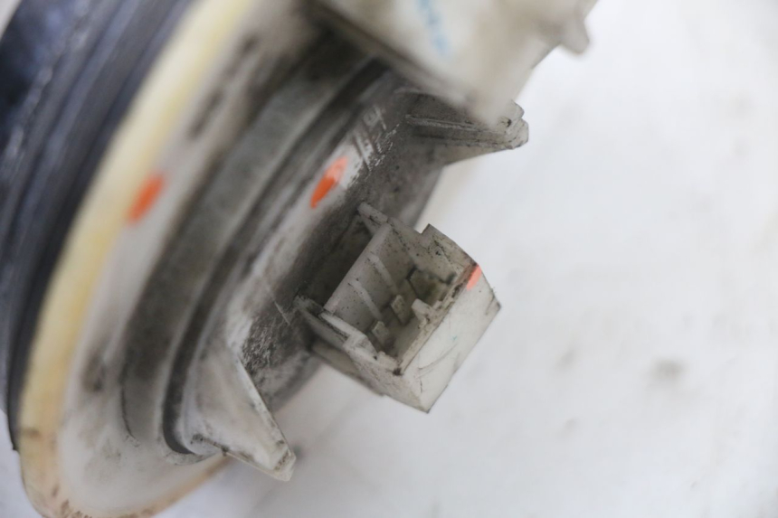 photo de POMPE A ESSENCE YAMAHA X-MAX XMAX ABS 250 (2010 - 2014)