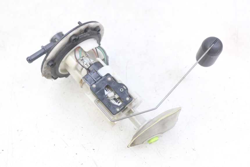 photo de POMPE A ESSENCE YAMAHA YP MAJESTY 400 (2004 - 2008)