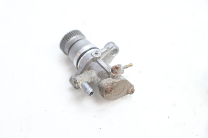 photo de POMPE A HUILE MBK BOOSTER SPIRIT 50 (2004 - 2017) - Autre angle de vue