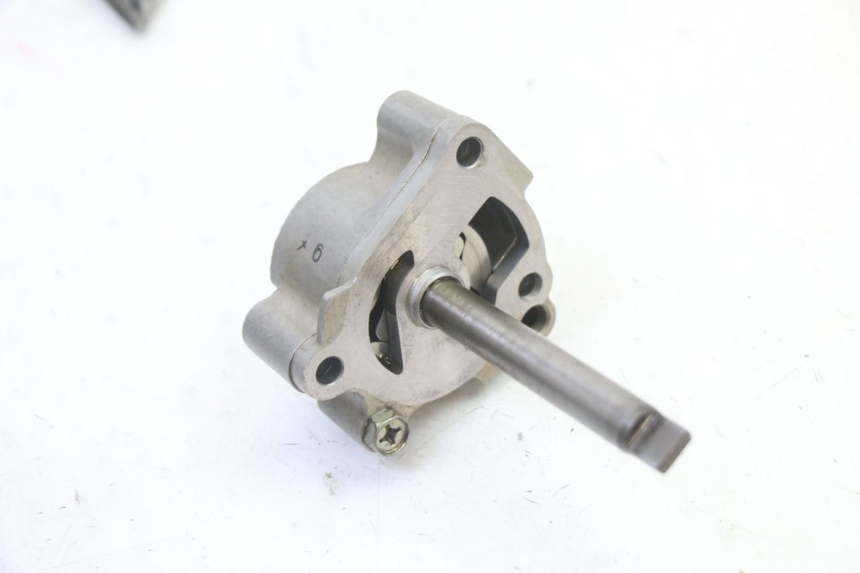 photo de POMPE A HUILE HONDA CBR RR FIREBLADE 900 (1992 - 1994)