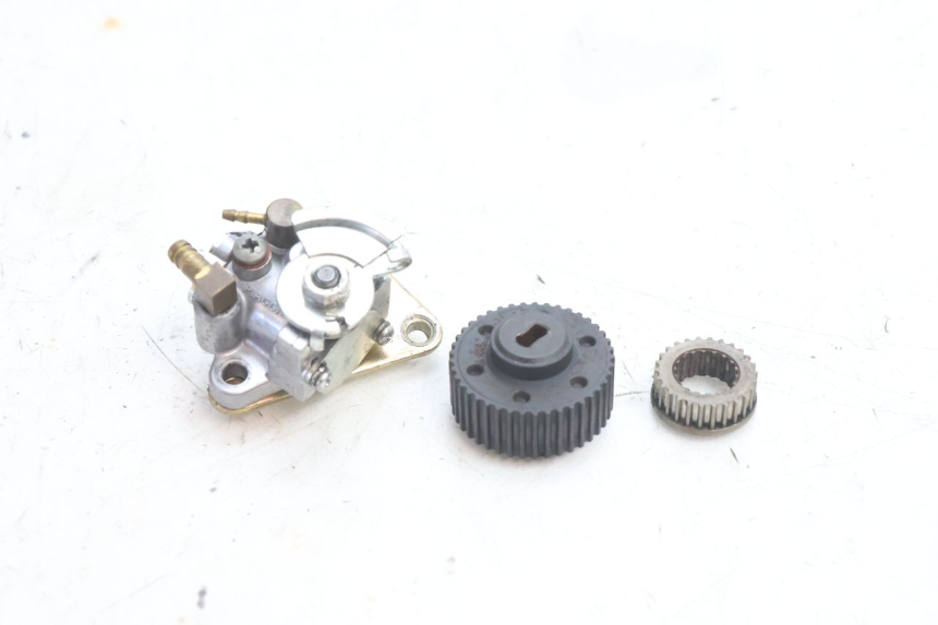 photo de POMPE A HUILE PIAGGIO FLY 2T 50 (2004 - 2017) - Zoom état d’usage