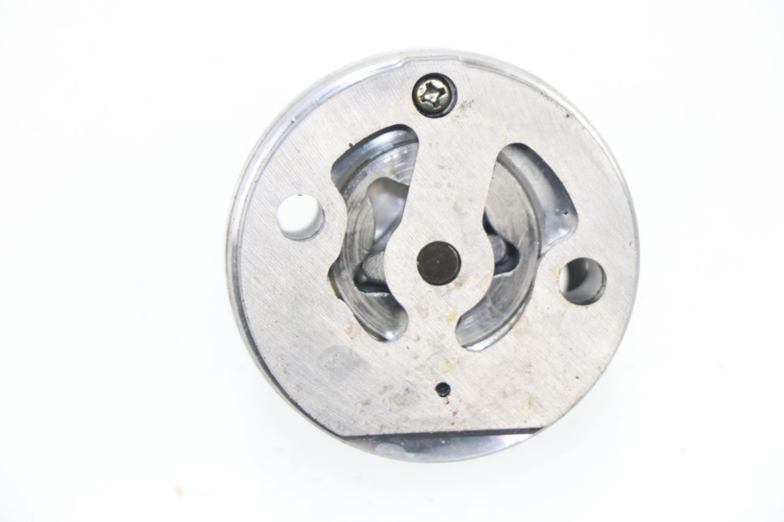 photo de POMPE A HUILE KYMCO GRAND DINK 125 (2002 - 2007)