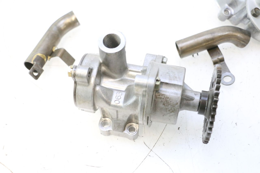 photo de POMPE A HUILE SUZUKI GSF N BANDIT 1200 (2001 - 2005) - Zoom état d’usage