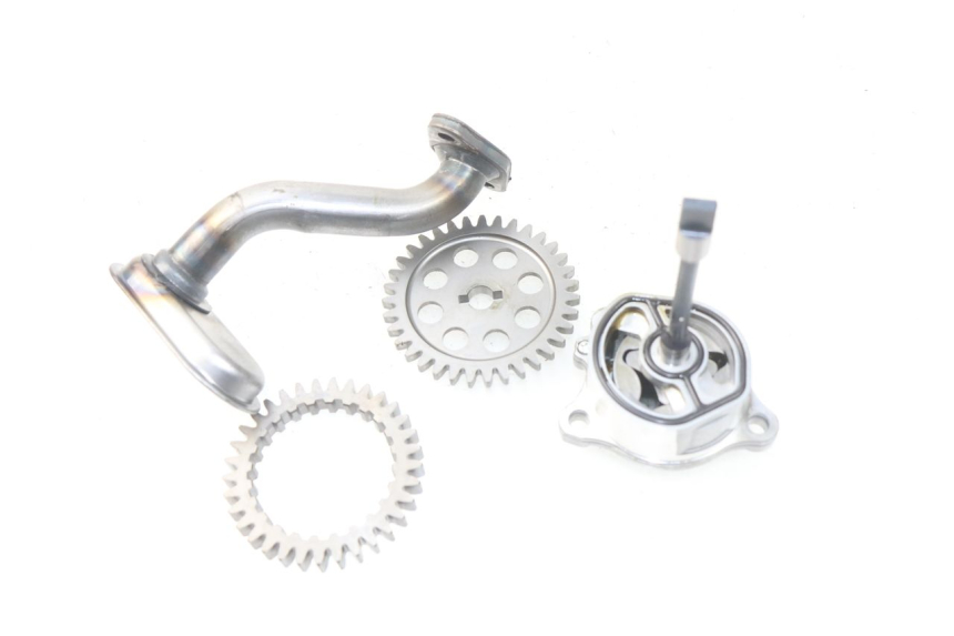 photo de POMPE A HUILE SUZUKI GSR 600 (2005 - 2012)
