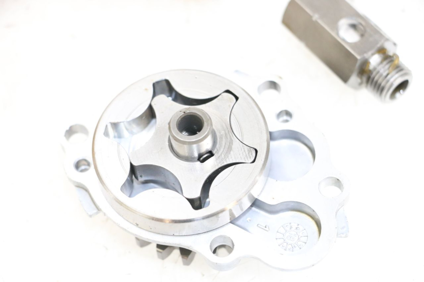 photo de POMPE A HUILE KAWASAKI NINJA 400 (2018 - 2023)
