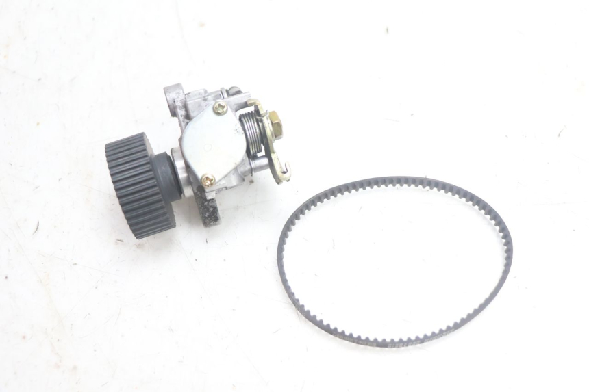photo de POMPE A HUILE PIAGGIO LIBERTY 50 (1998 - 2003) - Gros plan technique