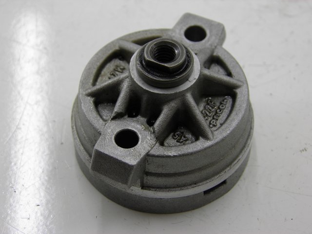photo de POMPE A HUILE PIAGGIO BEVERLY 125 (2005 - 2007)