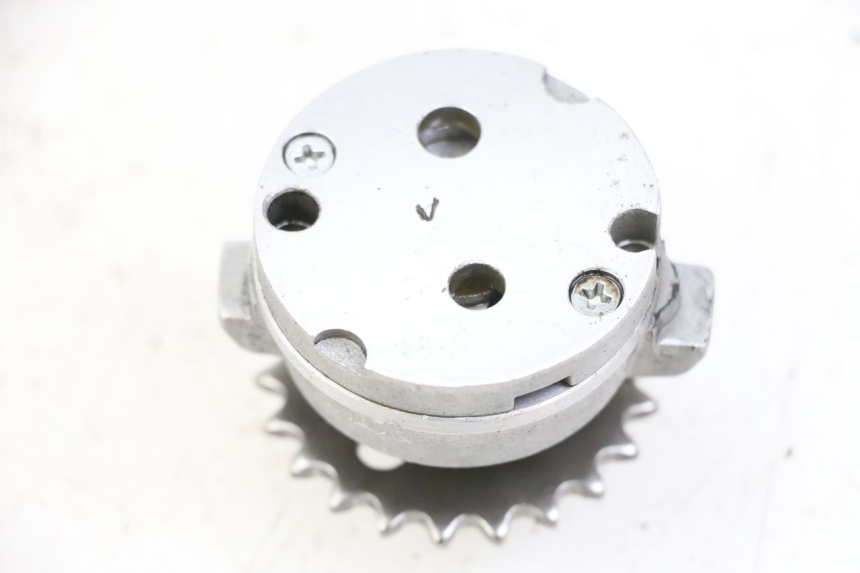 photo de POMPE A HUILE PIAGGIO VESPA GRANTURISMO 200 (2004 - 2005)