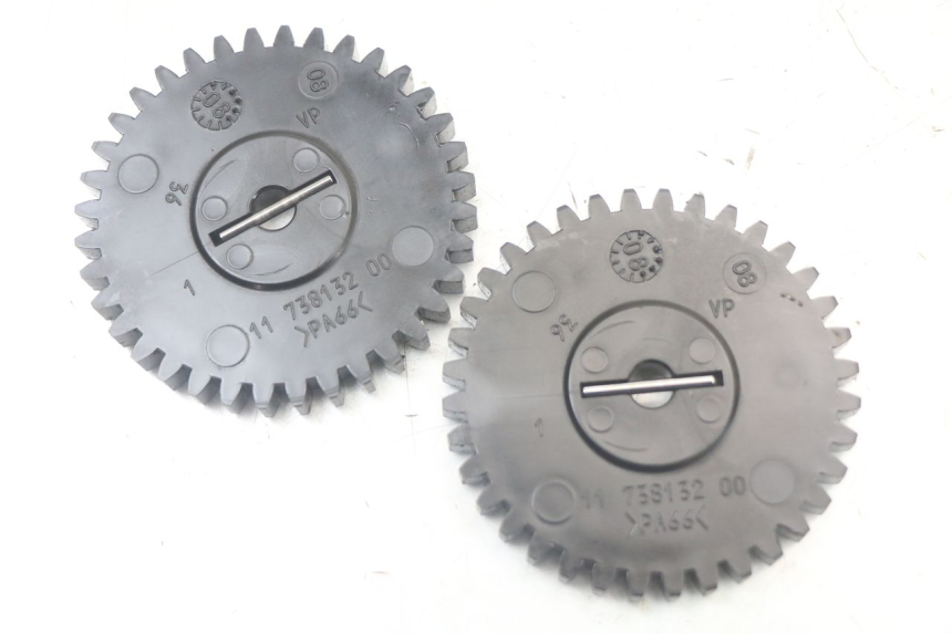 photo de POMPE A HUILE PEUGEOT SATELIS 125 (2006 - 2009) - Points de fixation