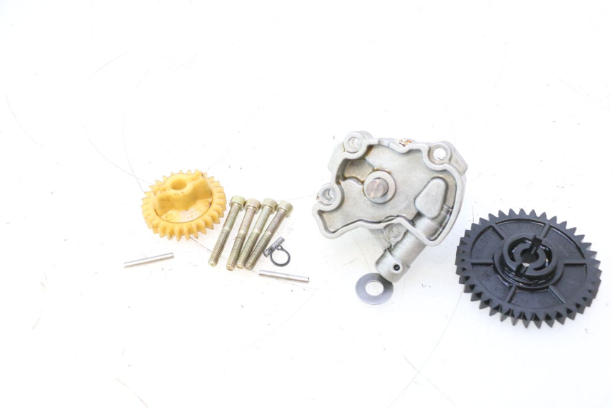 photo de POMPE A HUILE CAN-AM SPYDER RS 1000 (2008 - 2012) - Points de fixation