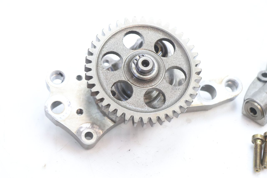 photo de POMPE A HUILE DUCATI SS IE DS CARENEE 1000 (2002 - 2006) - Détail de la pièce