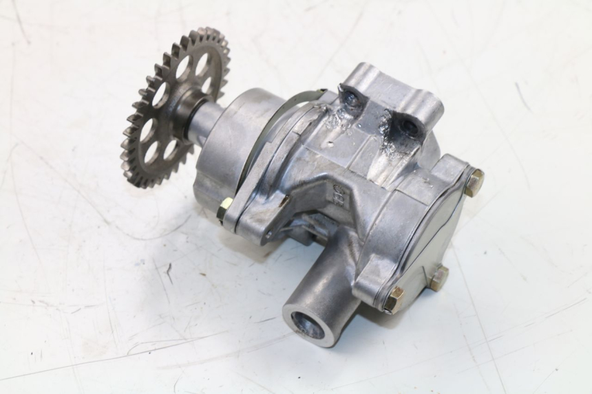 photo de POMPE A HUILE SUZUKI GSX  INAZUMA 750 (1998 - 2003)