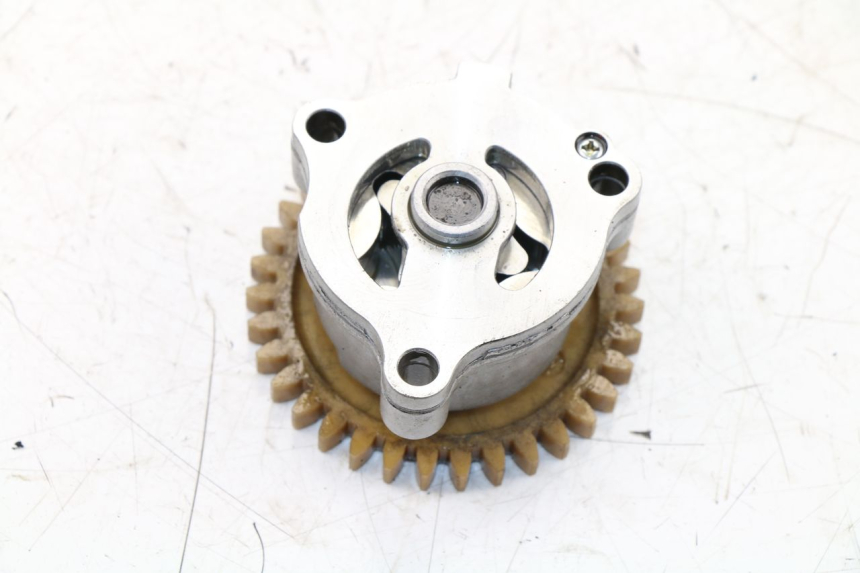 photo de POMPE A HUILE SUZUKI SFV GLADIUS 650 (2009 - 2015)