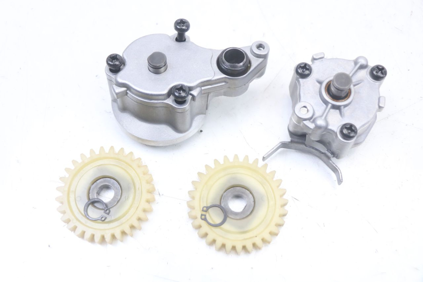photo de POMPE A HUILE YAMAHA TDM ABS 900 (2002 - 2014)