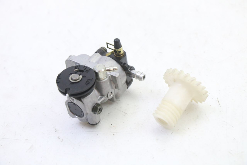 photo de POMPE A HUILE YAMAHA TDR DELTABOX 125 (1993 - 2003)