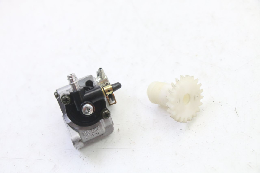 photo de POMPE A HUILE YAMAHA TDR DELTABOX 125 (1993 - 2003)