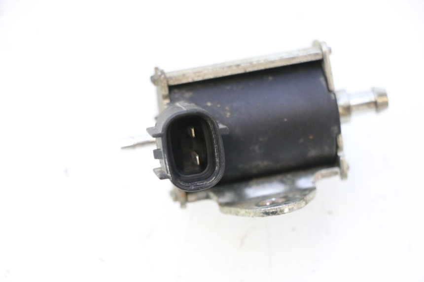 photo de POMPE A HUILE PEUGEOT TKR TREKKER FURIOUS 50 (2005 - 2014) - Autre angle de vue