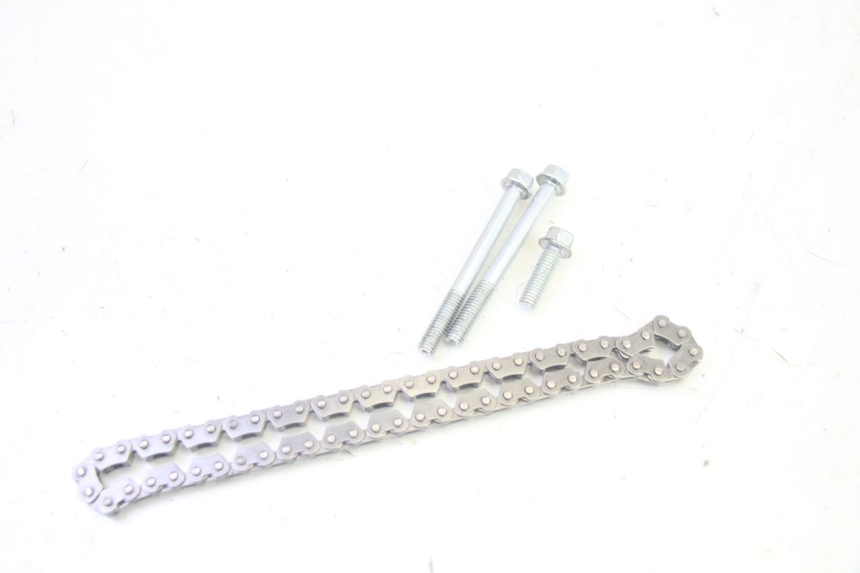 photo de POMPE A HUILE YAMAHA TRICITY 300 (2020 - 2024) - Gros plan technique