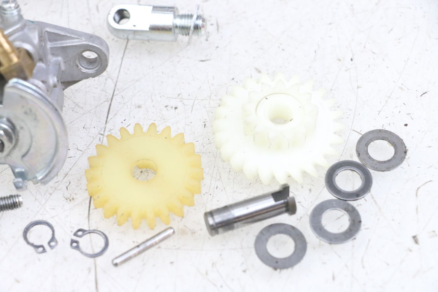 photo de POMPE A HUILE FANTIC XM PERFORMANCE 2T 50 (2021 - 2022)