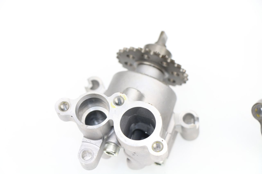 photo de POMPE A HUILE YAMAHA FJR ABS 1300 (2006 - 2012)
