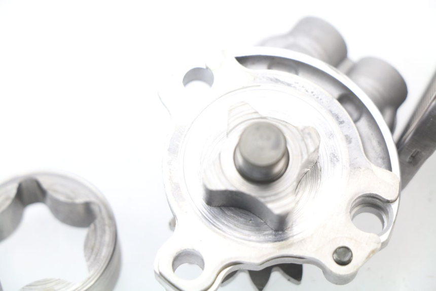 photo de POMPE A HUILE YAMAHA YZ-F YZF 250 (2010 - 2013)