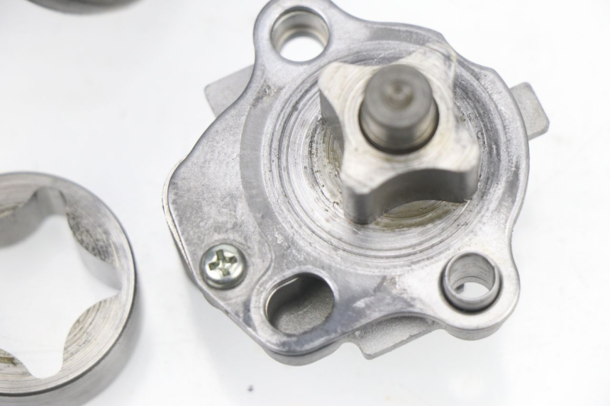 photo de POMPE A HUILE YAMAHA YZF YZ-F 450 (2018 - 2021)