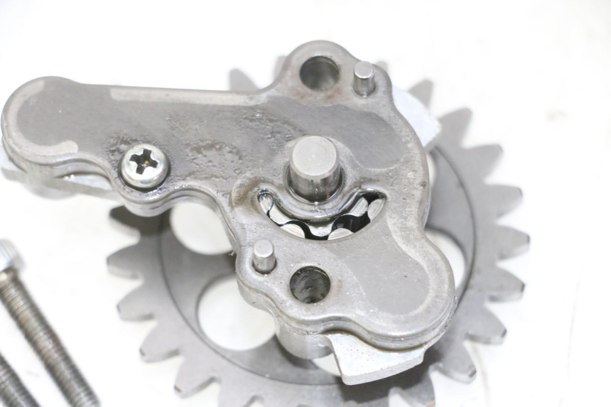 photo de POMPE A HUILE YAMAHA YZ-F YZF 250 (2014 - 2018)