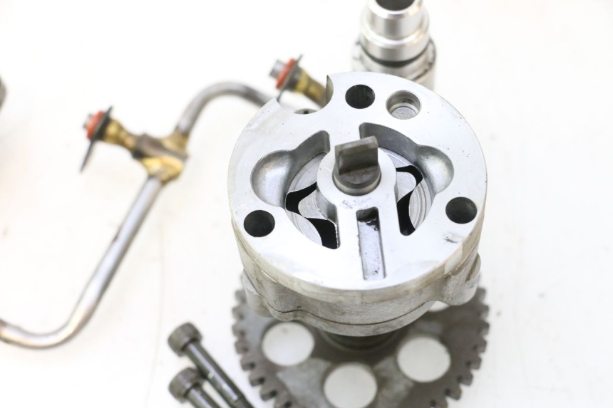 photo de POMPE A HUILE YAMAHA YZF R GENESIS 750 (1993 - 1998) - Zoom état d’usage
