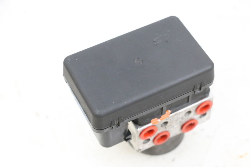 photo de POMPE ABS  SUZUKI BURGMAN 650 (2013 - 2020)