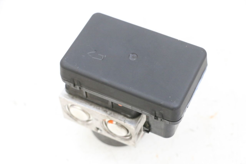 photo de POMPE ABS  SUZUKI BURGMAN 650 (2013 - 2020)