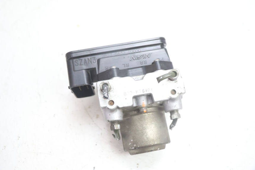 photo de POMPE ABS  SUZUKI BURGMAN EXECUTIVE ABS 650 (2006 - 2012) - Autre angle de vue