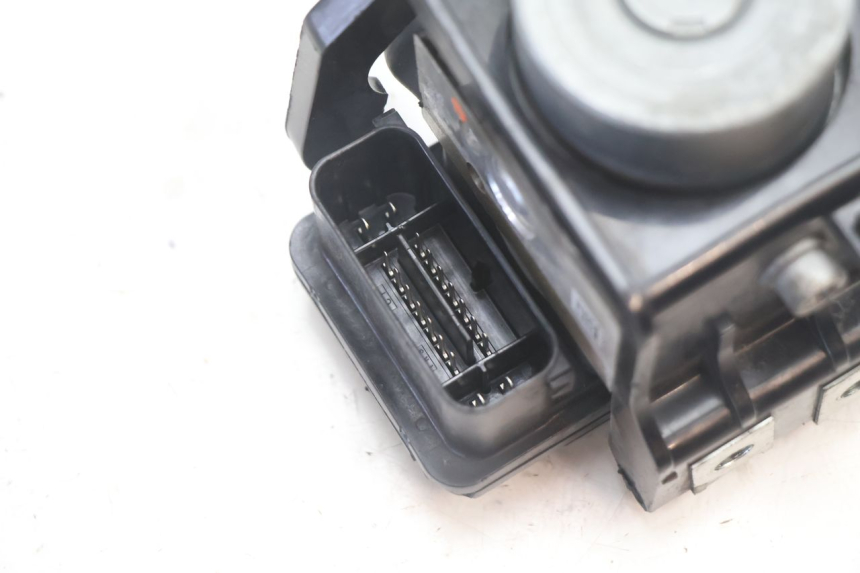 photo de POMPE ABS  BMW C SPORT 650 (2015 - 2021) - État de surface