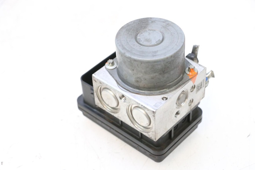photo de POMPE ABS KAWASAKI ER-6 ER6 F ABS 650 (2012 - 2016) - État de surface